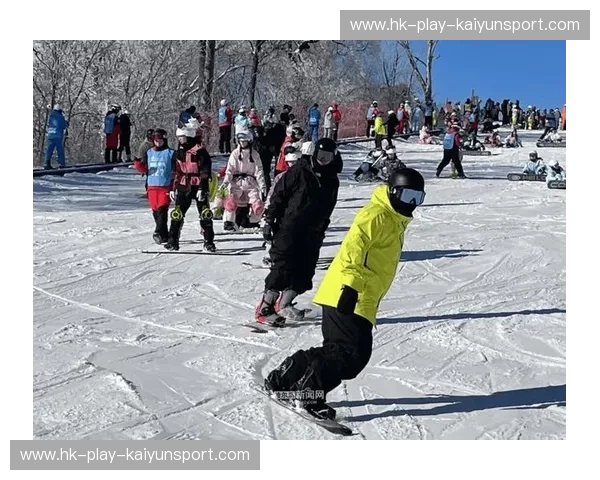超酷体验！一站式滑雪图文直播带你领略雪域魅力